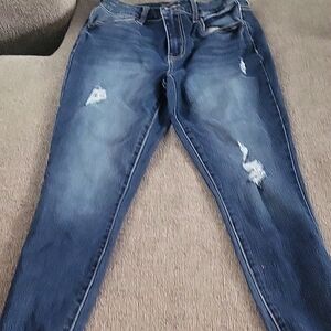 Trendy Ripped Denim Jeans